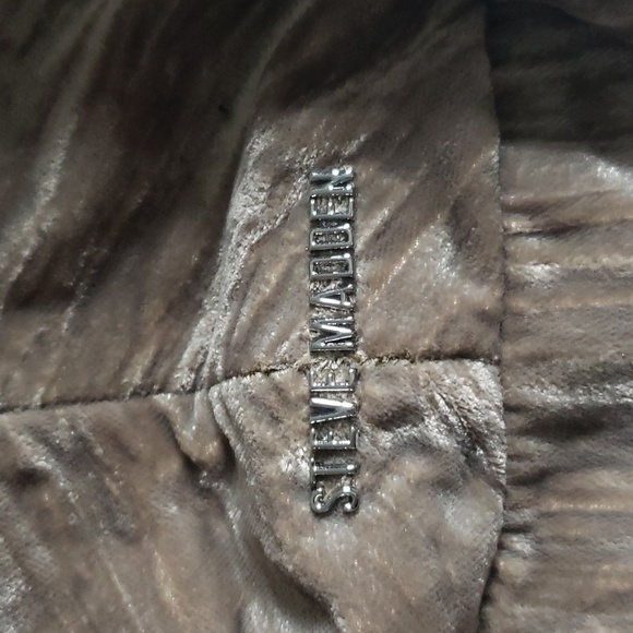 Steve MaddenBnitasha Knotted-Handle Belt Bag taupe - Picture 7 of 8